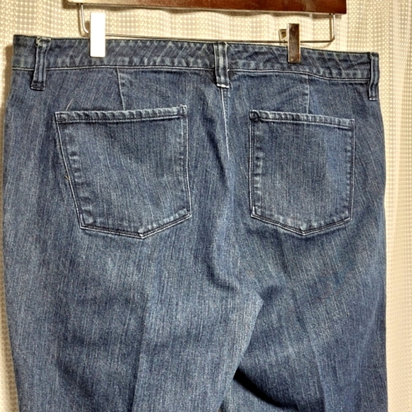 NY&Co VTG Mid Rise Stitched Front Creased Boot Cut Stretch Jeans (14) - Picture 4 of 8